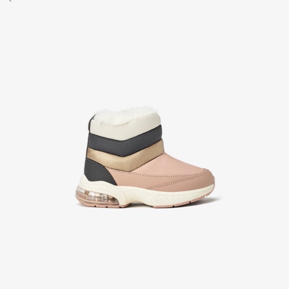 Lined high top sneakers